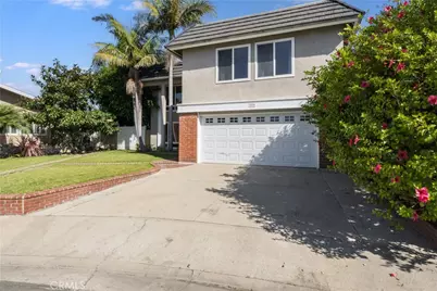 3560 Iris Cir, Seal Beach, CA 90740 - Photo 2