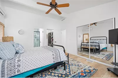 113 Yorktown, Newport Beach, CA 92660 - Photo 18