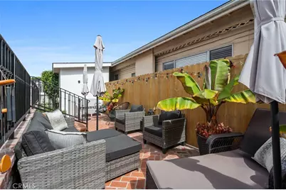 113 Yorktown, Newport Beach, CA 92660 - Photo 16