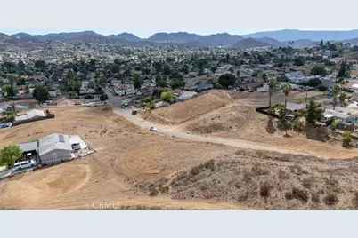 248 Manzana Drive, Menifee, CA 92587 - Photo 8