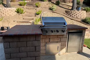 2621 Grove Ave, Corona, CA 92882 - Photo 32