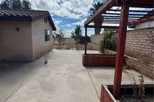 2505 Rosemary Ln, San Bernardino, CA 92407 - Photo 10