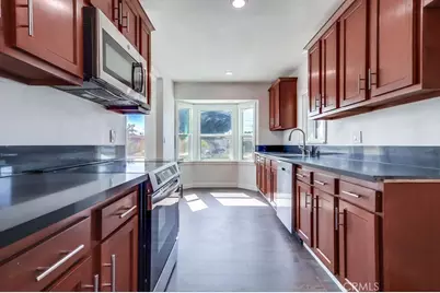 521 W 98th, Los Angeles, CA 90044 - Photo 24