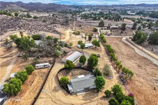 28261 Red Gum, Lake Elsinore, CA 92532 - Photo 2