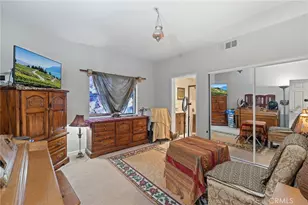 861 S Windsor Blvd, Los Angeles, CA 90005 - Photo 14