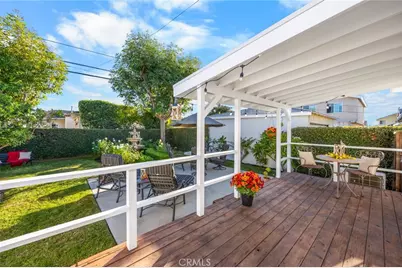 520 W 37th Street, Long Beach, CA 90806 - Photo 16