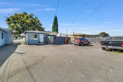 1823 W 17th, Santa Ana, CA 92706 - Photo 10