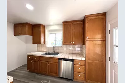 10251 Foster Road, Downey, CA 90242 - Photo 8