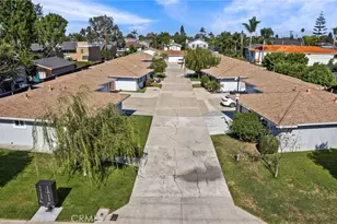 184 E 21st St, Costa Mesa, CA 92627 - Photo 2