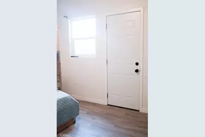 823 E 10th, Long Beach, CA 90813 - Photo 16
