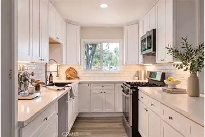 2014 S Poplar, Santa Ana, CA 92704 - Photo 10