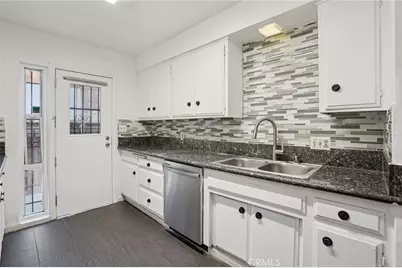 320 E Spruce, Inglewood, CA 90301 - Photo 6