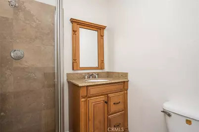 16481 Valle Vista Way, Riverside, CA 92506 - Photo 22