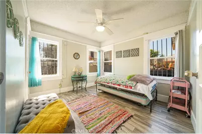 146 W Vernon, Los Angeles, CA 90037 - Photo 18