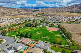 574 Feeder, Hemet, CA 92543 - Photo 14