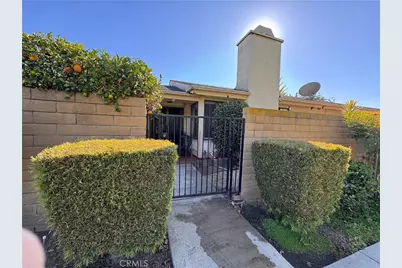 2133 Barclay, Santa Ana, CA 92701 - Photo 2