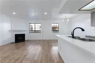 15946 Vanowen St, Van Nuys, CA 91406 - Photo 4