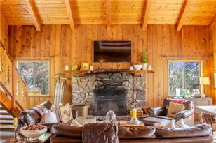 1007 White Mountain Dr, Big Bear City, CA 92314 - Photo 10