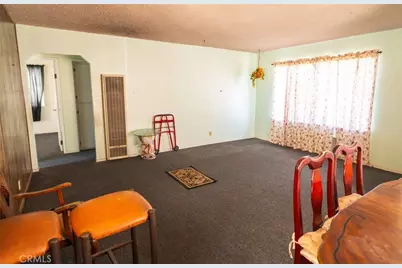 814 W Maple Street, Compton, CA 90220 - Photo 6