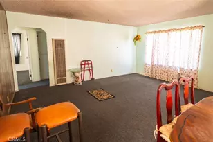 814 W Maple St, Compton, CA 90220 - Photo 6