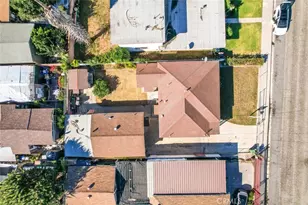 814 W Maple St, Compton, CA 90220 - Photo 2