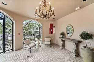 850 N Croft, Los Angeles, CA 90069 - Photo 2