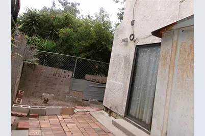 7926 Wilcox, Cudahy, CA 90201 - Photo 32