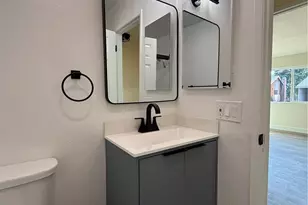 1016 Cabrillo Park Dr, Santa Ana, CA 92701 - Photo 20