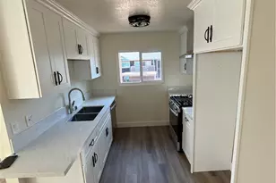 1016 Cabrillo Park Dr, Santa Ana, CA 92701 - Photo 10