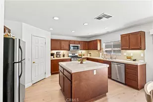 29225 Hydrangea, Murrieta, CA 92563 - Photo 4