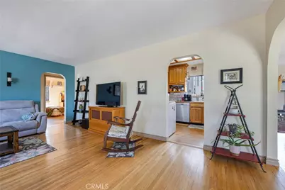947 N Alamo Street, Anaheim, CA 92801 - Photo 8