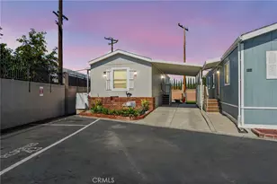 501 Willow Dr, Santa Ana, CA 92703 - Photo 2