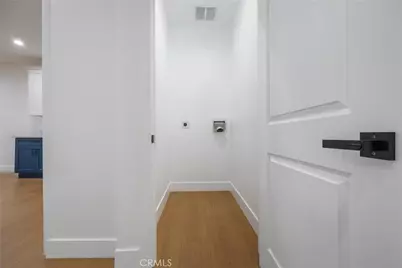 8405 McKinley Avenue, Los Angeles, CA 90001 - Photo 22