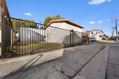 8405 McKinley Avenue, Los Angeles, CA 90001 - Photo 50