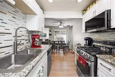 1336 C Brentwood, Corona, CA 92882 - Photo 12