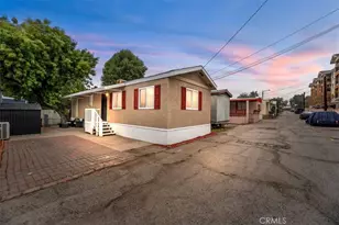 826 E Rte 66, Glendora, CA 91740 - Photo 16