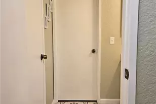 12121 Centralia St, Lakewood, CA 90715 - Photo 32