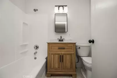 906 E Buffalo Avenue, Santa Ana, CA 92706 - Photo 18