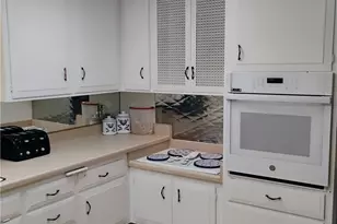 13381 El Dorado Dr M8-202C, Seal Beach, CA 90740 - Photo 10