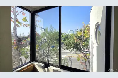 222 S Central #242, Los Angeles, CA 90012 - Photo 14