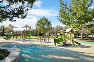 128 Full Sun, Irvine, CA 92618 - Photo 32