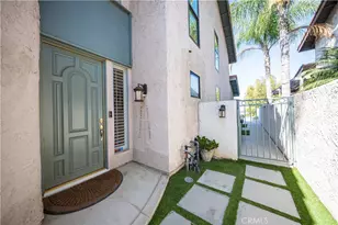 627 Avery Pl, Long Beach, CA 90807 - Photo 1