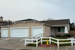 13593 Gray Hawk Ct, Eastvale, CA 92880 - Photo 2