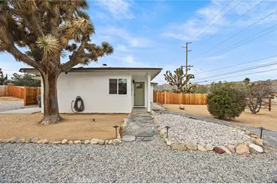 55585 Onaga, Yucca Valley, CA 92284 - Photo 2