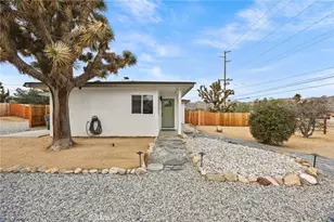 55585 Onaga, Yucca Valley, CA 92284 - Photo 2
