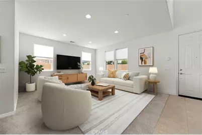 636 S Lakeshore Drive, Anaheim, CA 92806 - Photo 4