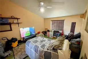 7524 Olivine Rd, Phelan, CA 92371 - Photo 12