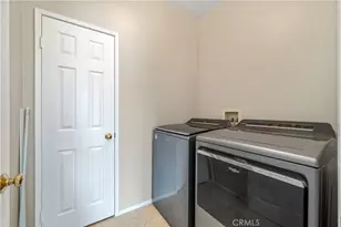 11141 Gardenhurst Ct, Riverside, CA 92505 - Photo 26