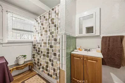 1320 W 58th Place, Los Angeles, CA 90044 - Photo 18