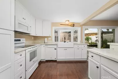 4385 Larwin, Cypress, CA 90630 - Photo 6